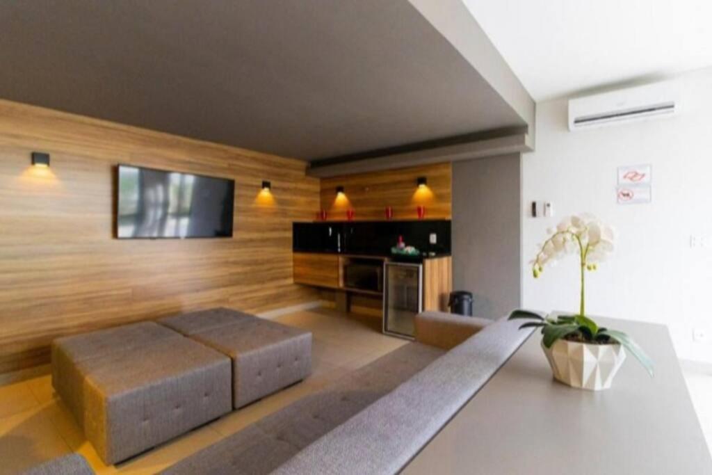 No Centro De Sp Proximo Da 25 De Marco, Bras, Santa Efigenia E Metro Apartamento